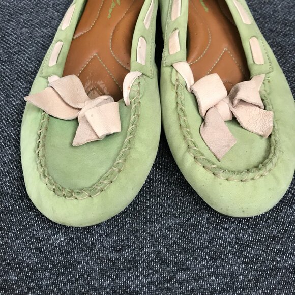 Born Crown Women’s 6.5 Distressed Green Leather Bow Slip On Ballerina Flats - Picture 6 of 8